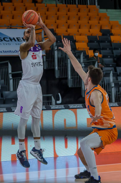 高的场上胜 高的场上胜